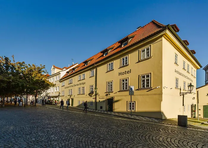 Hotel Archibald At The Charles Bridge Praga
